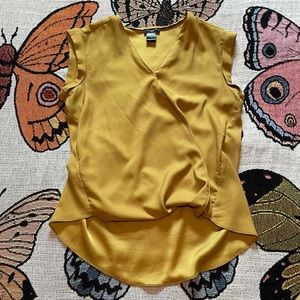 Ann Taylor Petite Mustard Sleeveless Wrap Blouse Size Small